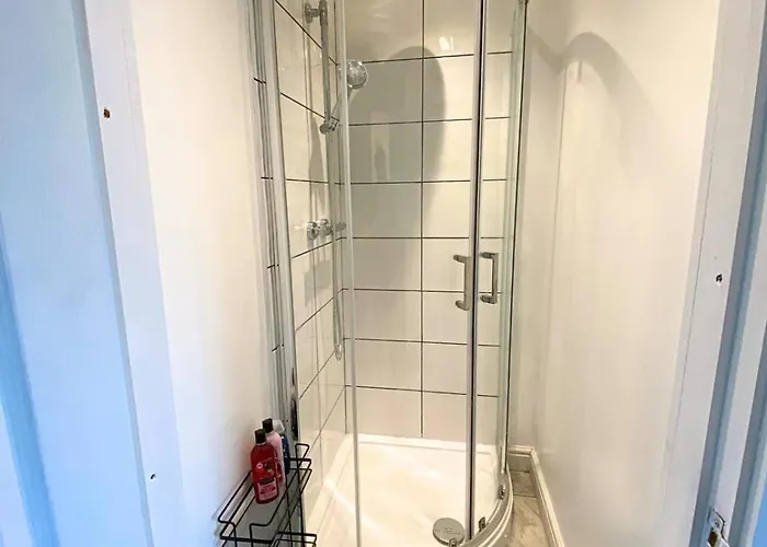 ホームステイ Thornton Road -room 2 *