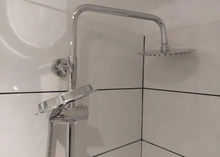 Thornton Road -room 2