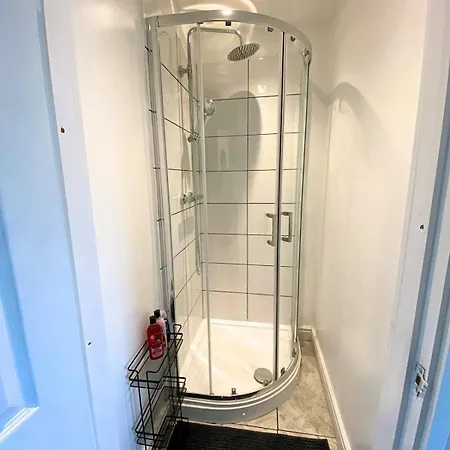 Séjour chez l'habitant Thornton Road -room 2 *